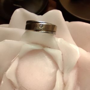 Men's wedding band